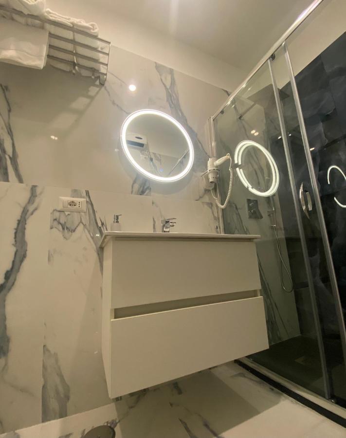 The Nest Of Via Toledo Apartment Naples Exterior photo